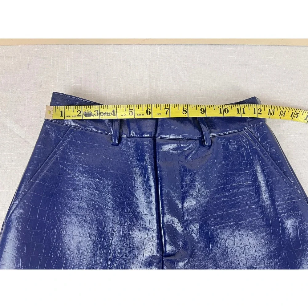 Noli Croc Shorts Womens Size 0 Blue New Faux Leather Embossed High Waist NY81513